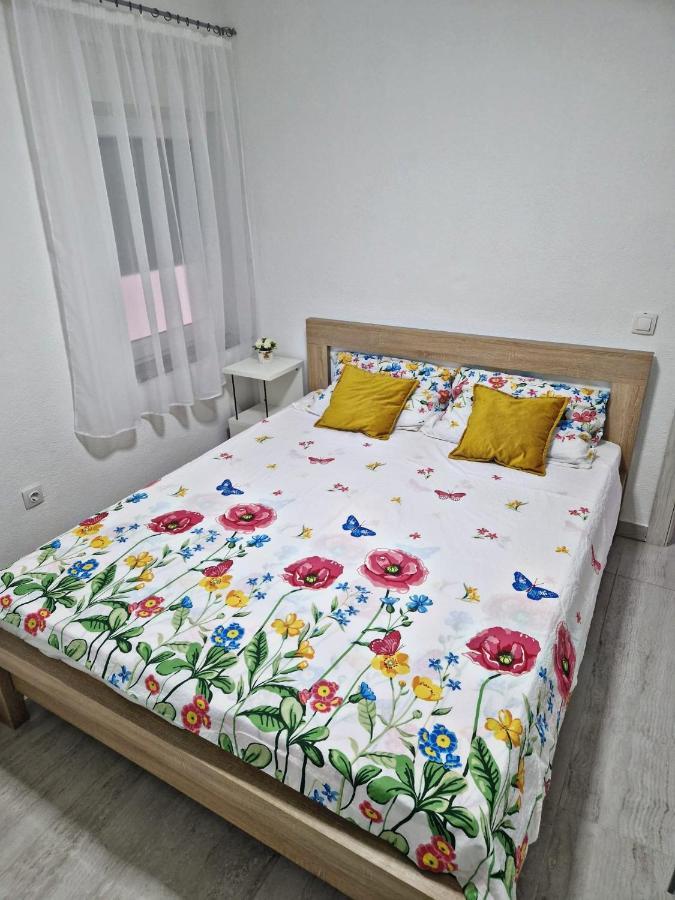 Amazing Sea View Apartment Omis Bagian luar foto