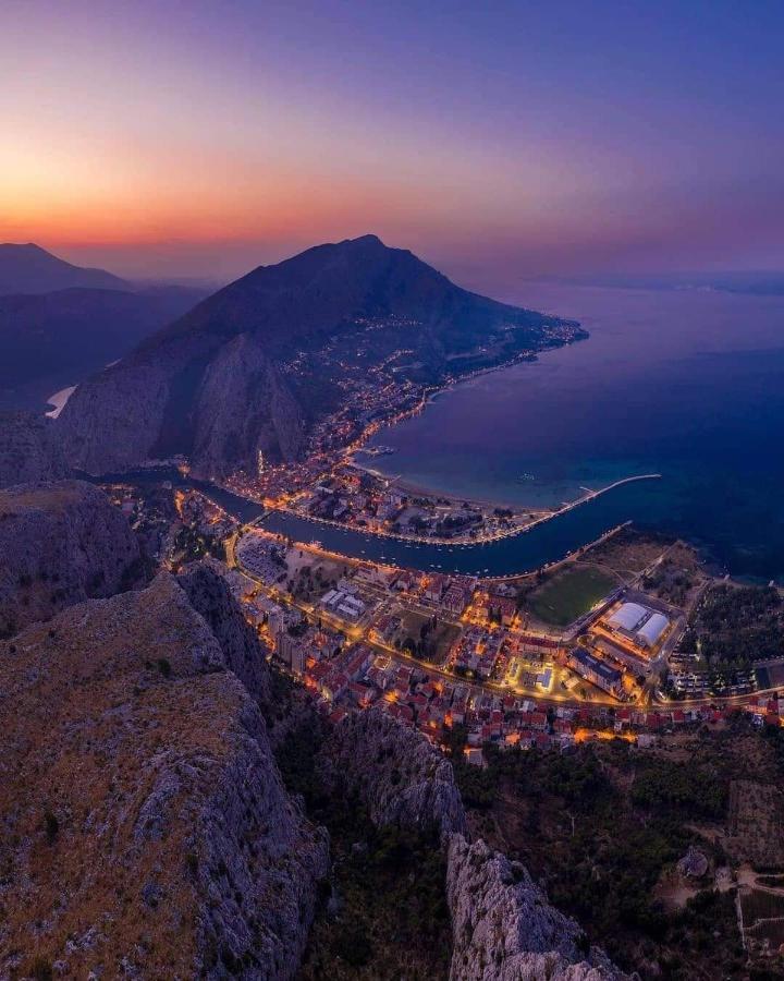 Amazing Sea View Apartment Omis Bagian luar foto