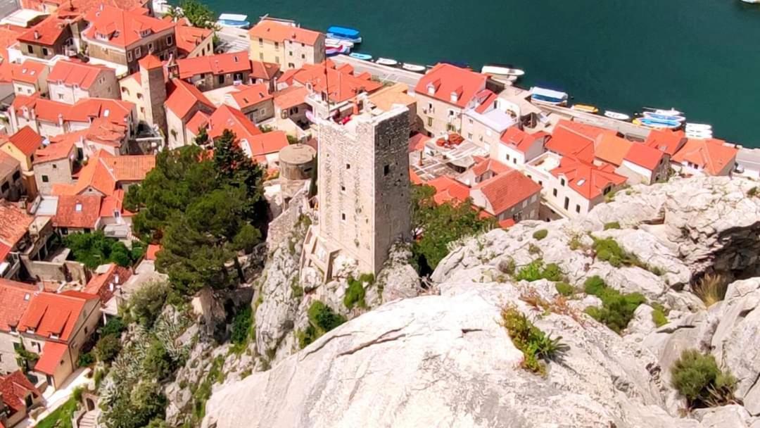 Amazing Sea View Apartment Omis Bagian luar foto