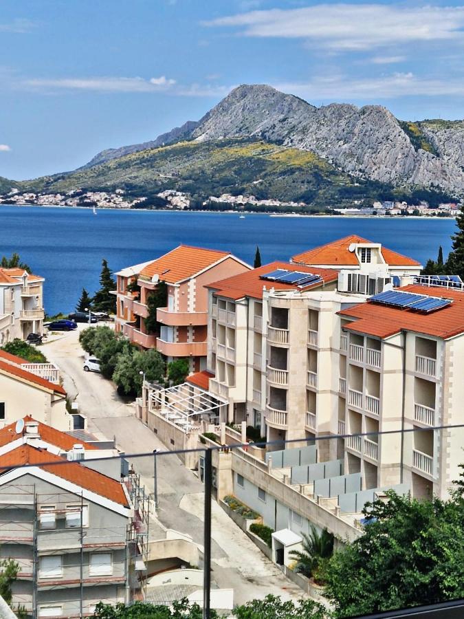 Amazing Sea View Apartment Omis Bagian luar foto